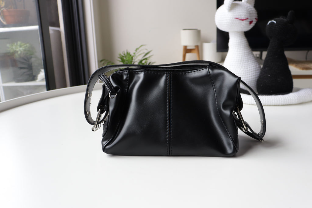 Classic Leather Shoulder Bag – Black & Cream